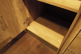 Шкаф для белья «Пилигрим» (Дуб Каньон светлый, Фон серый) в Камне-на-Оби - kamen-na-obi.katalogmebeli.com | фото 5