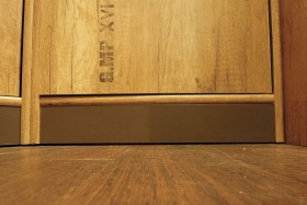 Шкаф для белья «Пилигрим» (Дуб Каньон светлый, Фон серый) в Камне-на-Оби - kamen-na-obi.katalogmebeli.com | фото 7